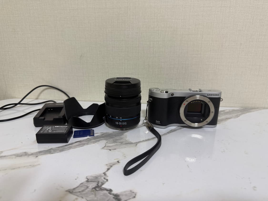 삼성 NX300M 카메라 18-55mm 렌즈 풀세트 상품이미지1