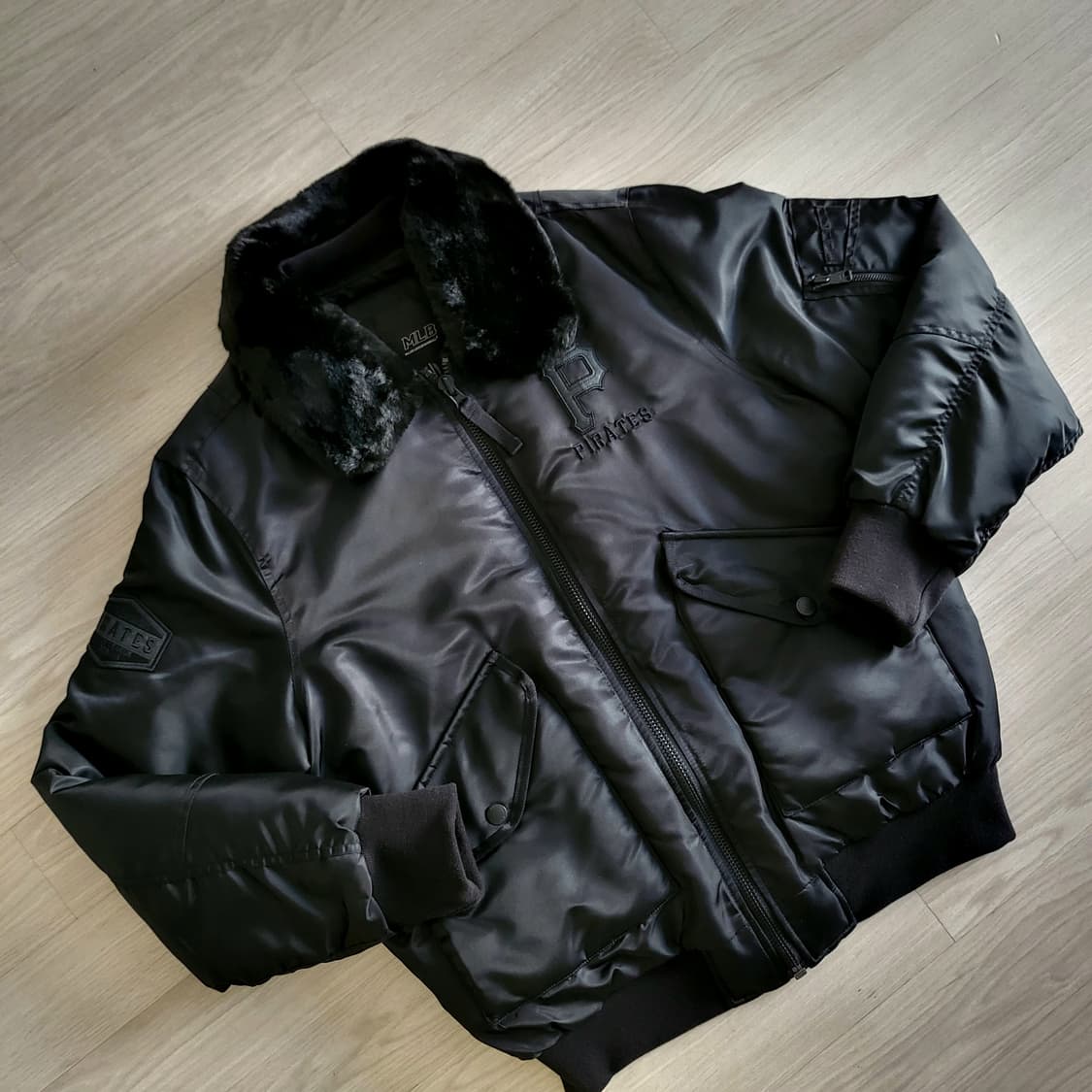 MLB 피츠버그 파이어리츠 블랙 항공 점퍼 105 상품이미지1