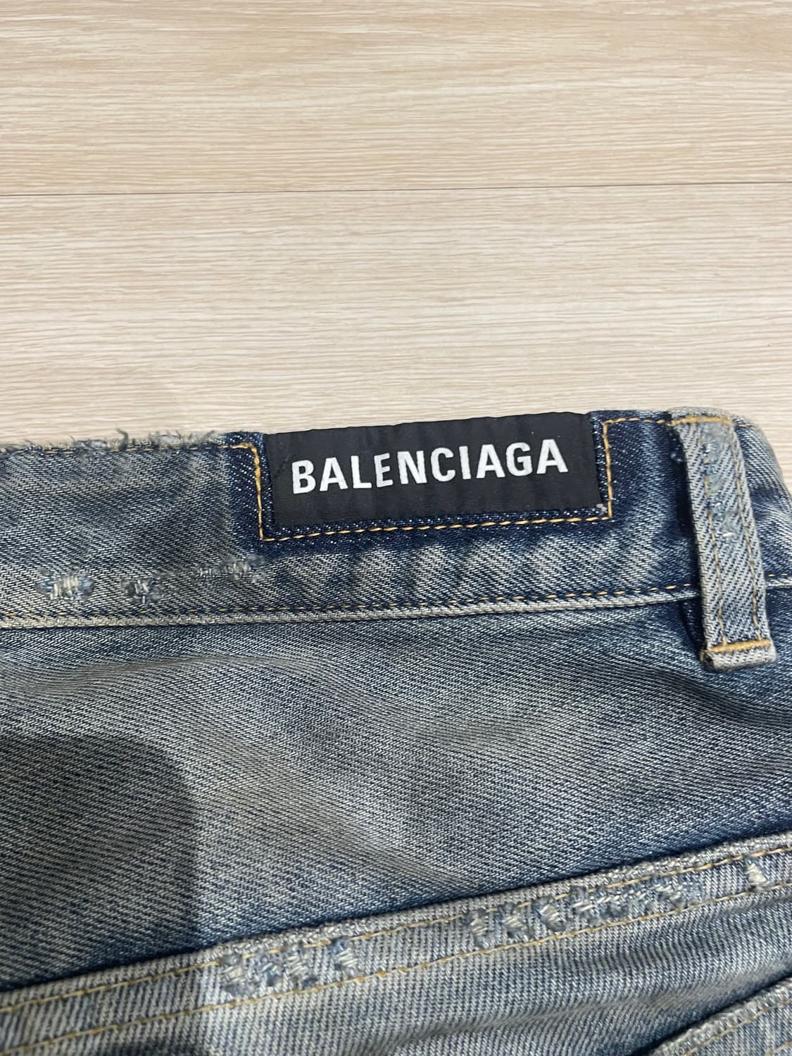 [XS] 발렌시아가 디스트로이드 데님팬츠 상품이미지8