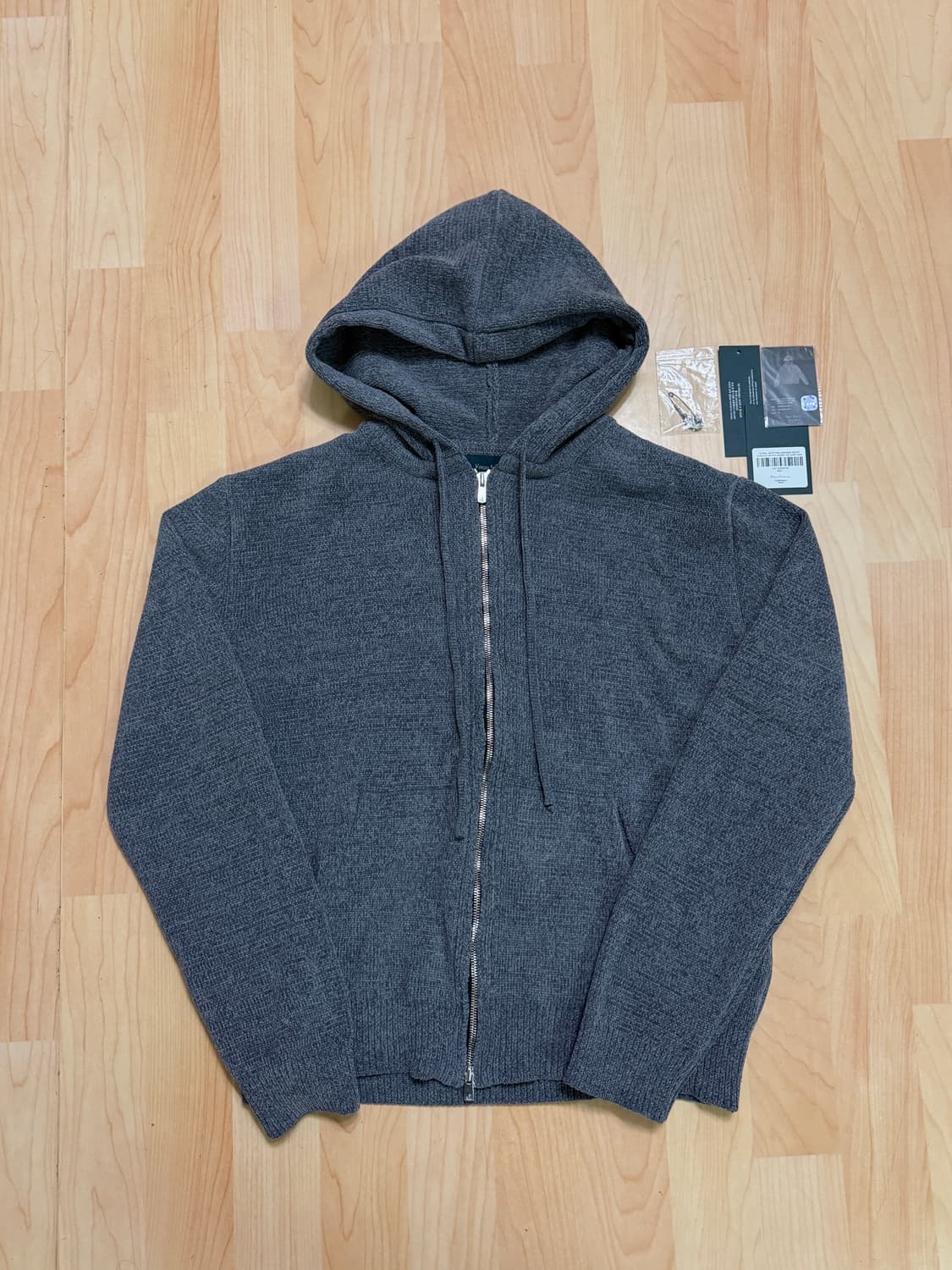 1) 언더마이카 플로럴 세이프티 핀 어쌔신 벨벳 얀 니트 후드집업 상품이미지4