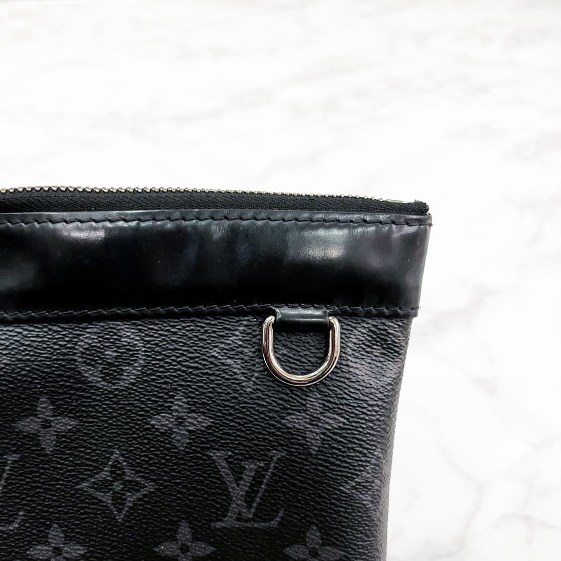 루이비통 이클립스 포쉐트 아폴로 클러치 상품이미지4