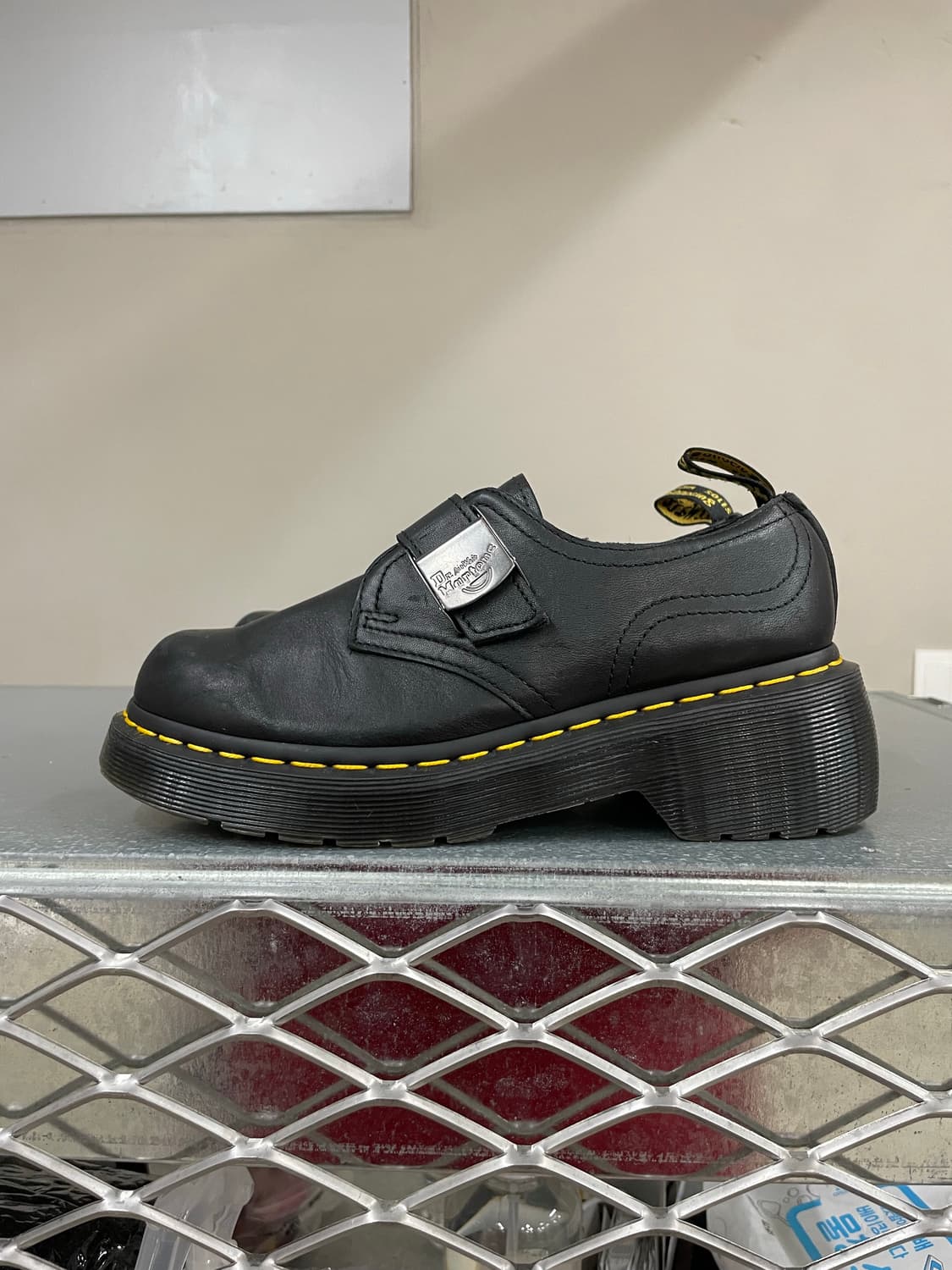 닥터마틴 오클리 버클 슈즈 uk4 상품이미지1