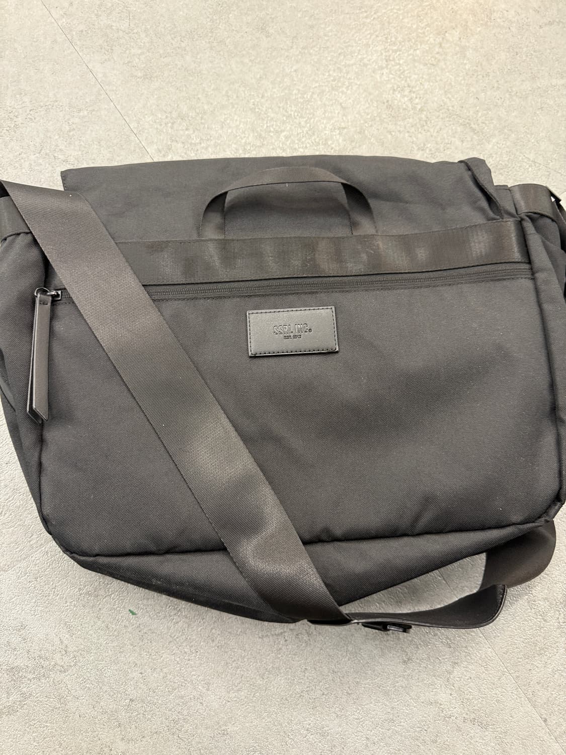 SSRL 듀얼 포켓 메신저백 블랙 상품이미지4