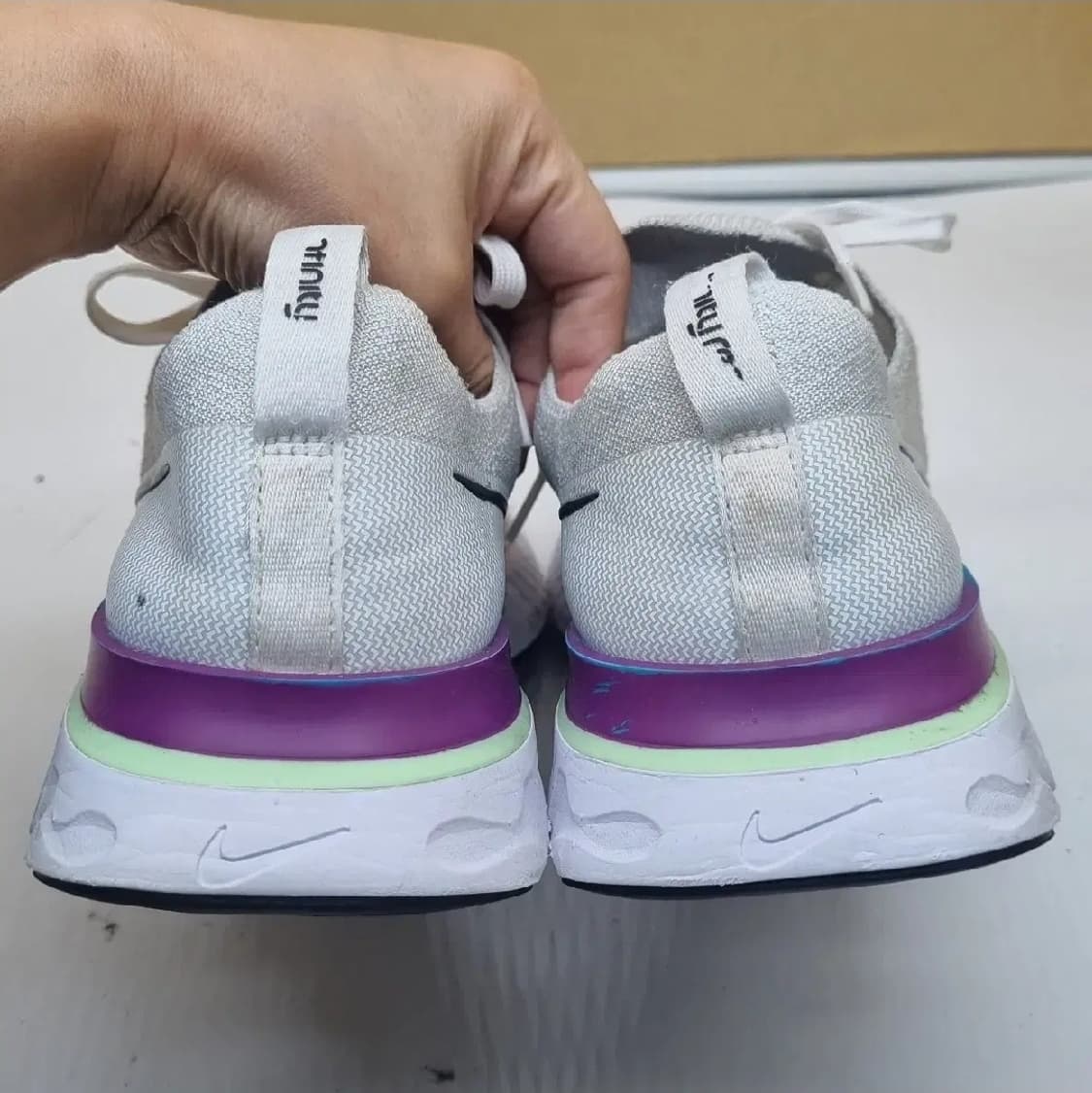 나이키 리액트 인피니티런 남성런닝화 270. 상품이미지4