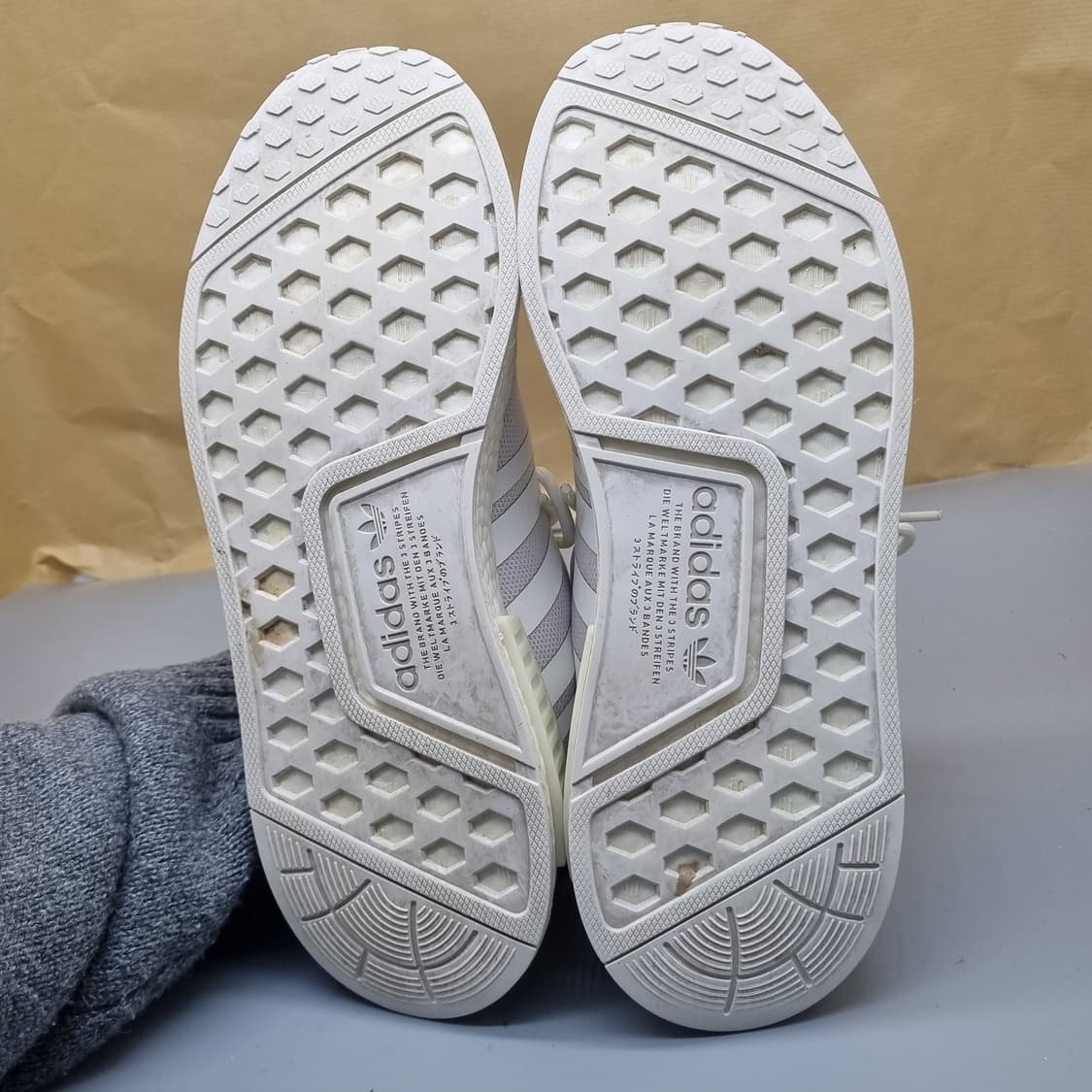 아디다스 NMD R1 운동화 255 상품이미지3