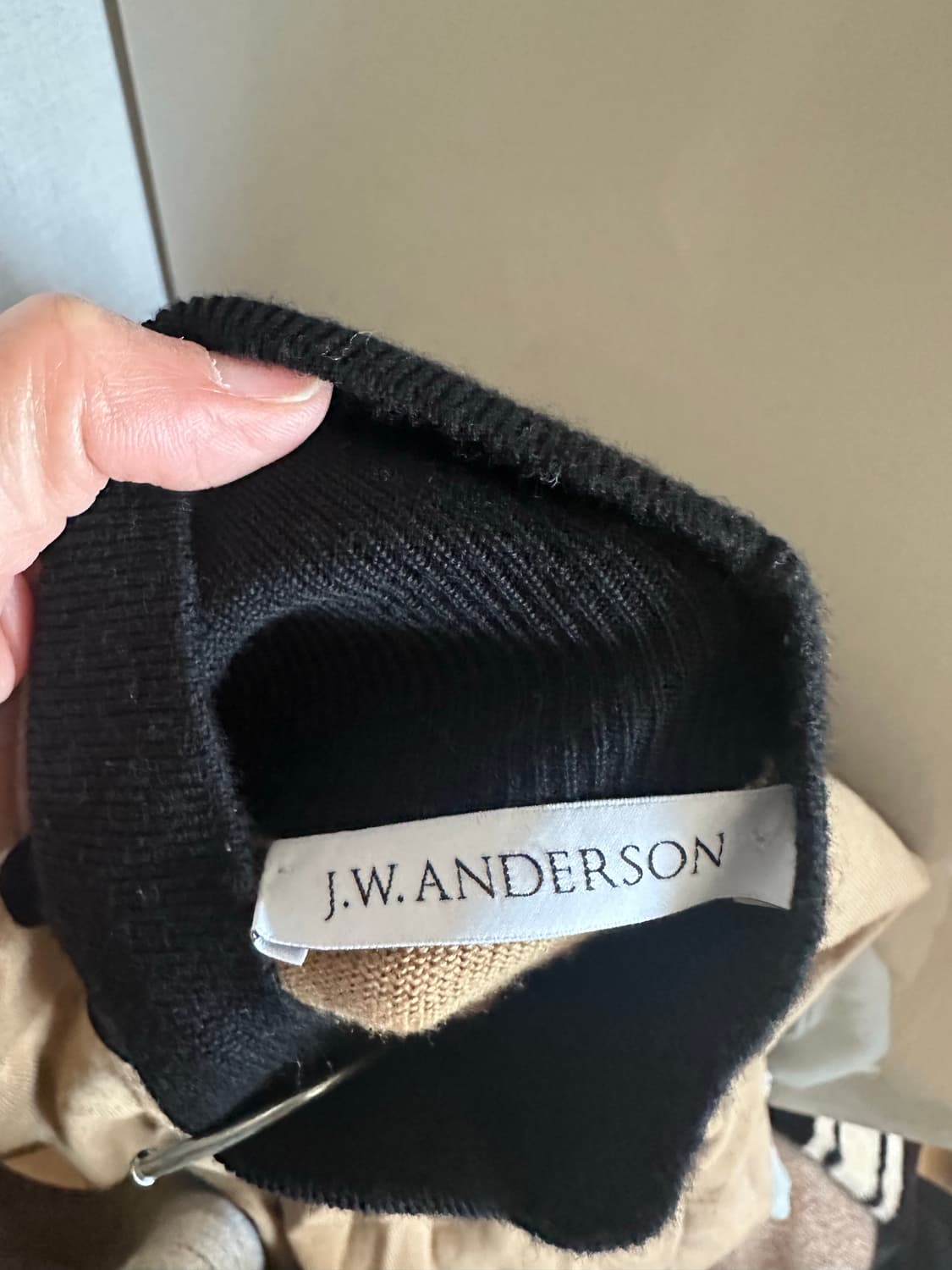 Jw Anderson 니트 여성 상품이미지5