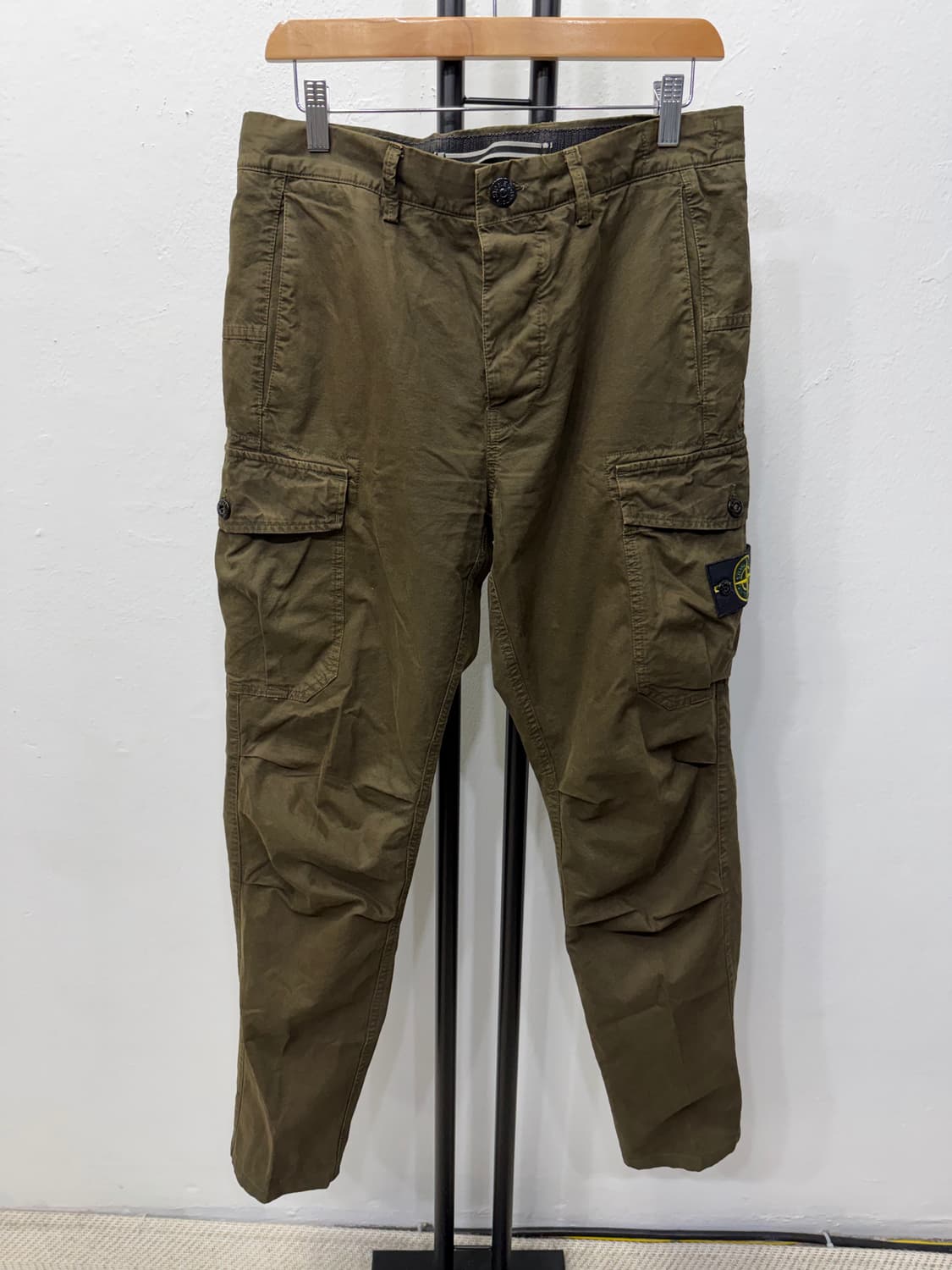 정품) 스톤아일랜드 FW 카고 바지 올리브 32 상품이미지1