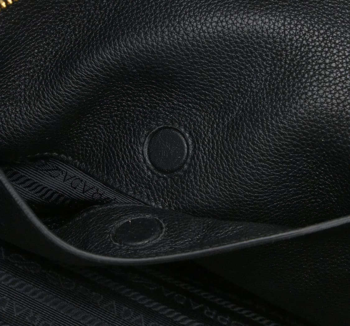 [S급] 프라다 비텔로 다이노 카프스킨 토트백 블랙 판매합니다!!! 상품이미지9