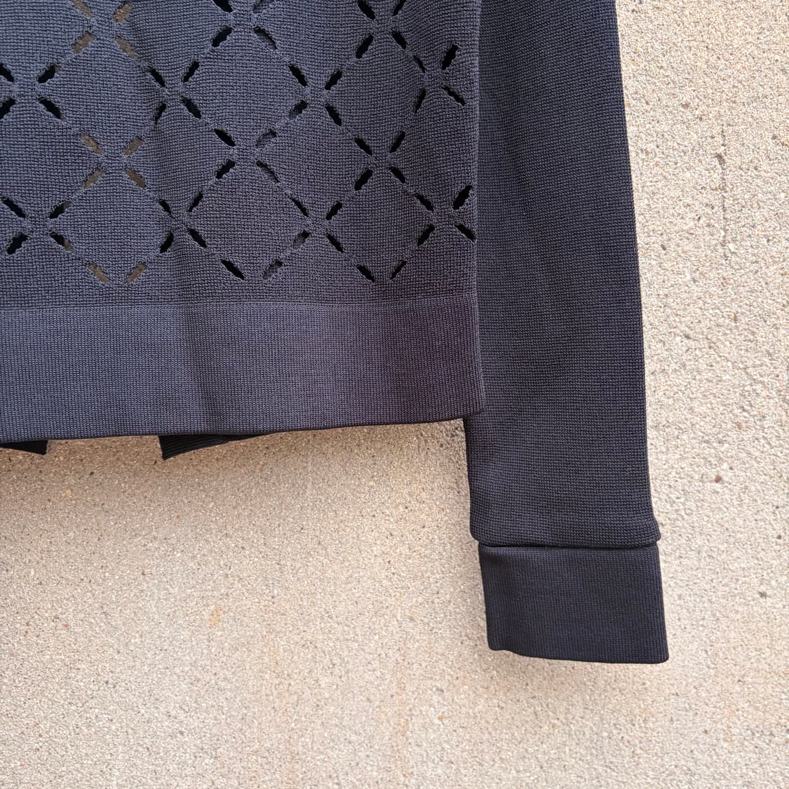 엠포리오 알마니 레이저 컷 가디건 상품이미지7