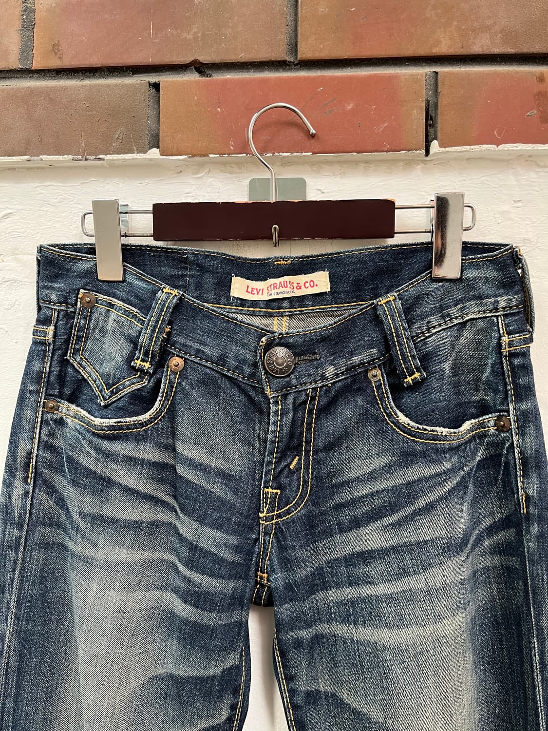 Levis Women 부츠컷 워싱 데님팬츠 W27 상품이미지2