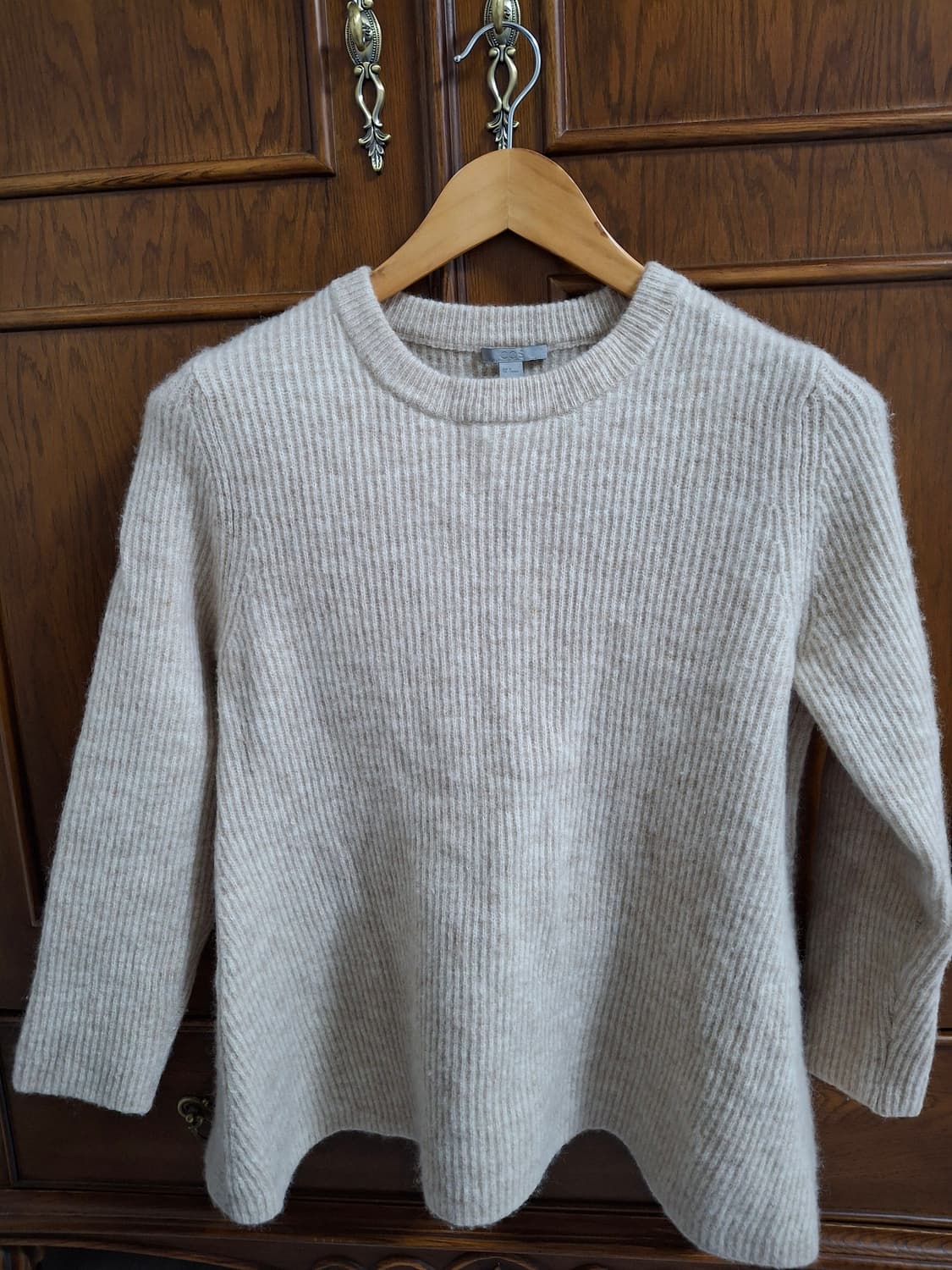 코스 베이지 니트 스웨터 M 상품이미지1