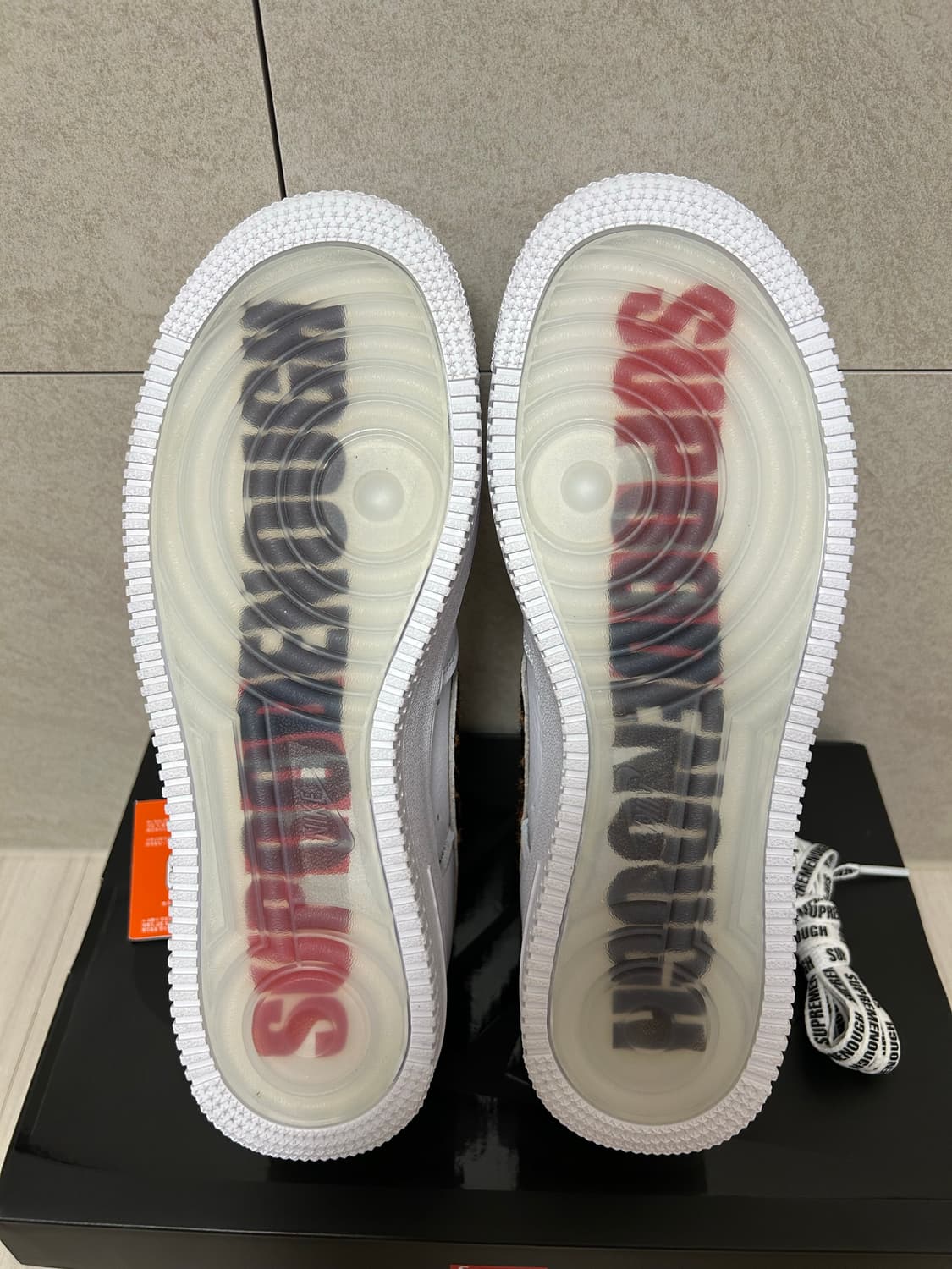 (245) 나이키x슈프림x굿이너프 에어포스1 상품이미지7