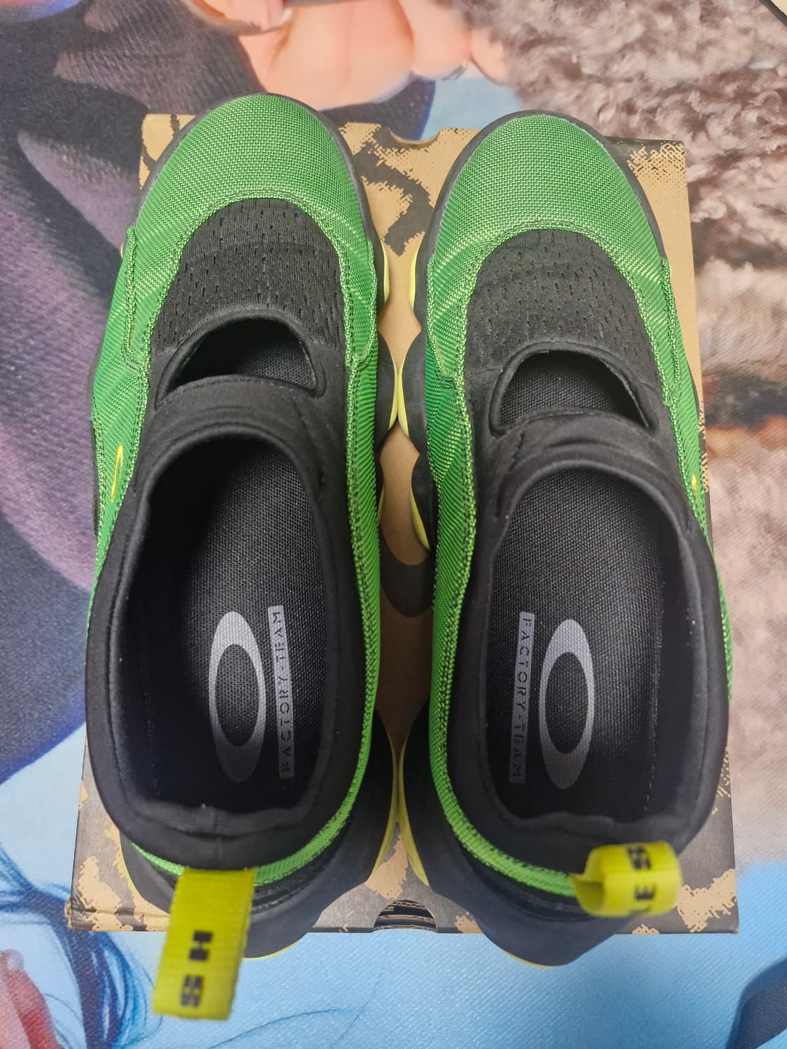 오클리 팩토리 팀  플래시 샌들 브레인 데드 그린 레몬 상품이미지2