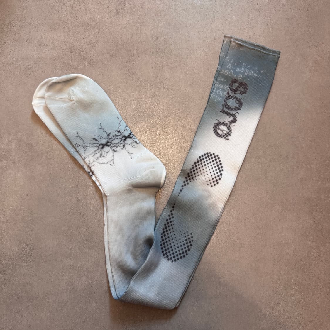 오호스 그래픽 니삭스 상품이미지2