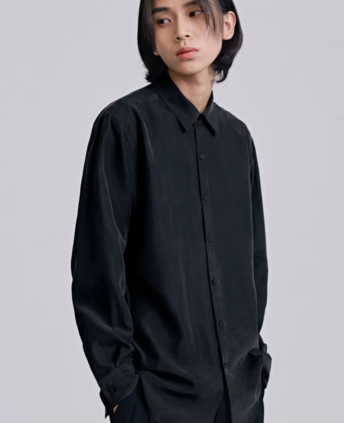 아노블리어 루즈핏 미니멀 레이온 셔츠 블랙 XL 상품이미지2