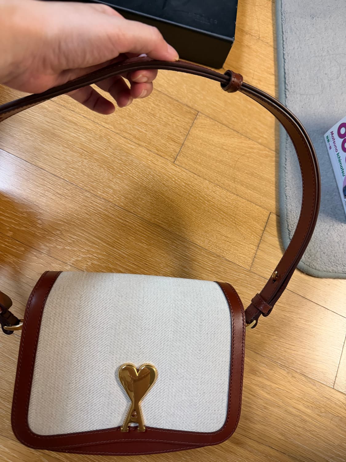 새상품)아미 숄더백  상품이미지2