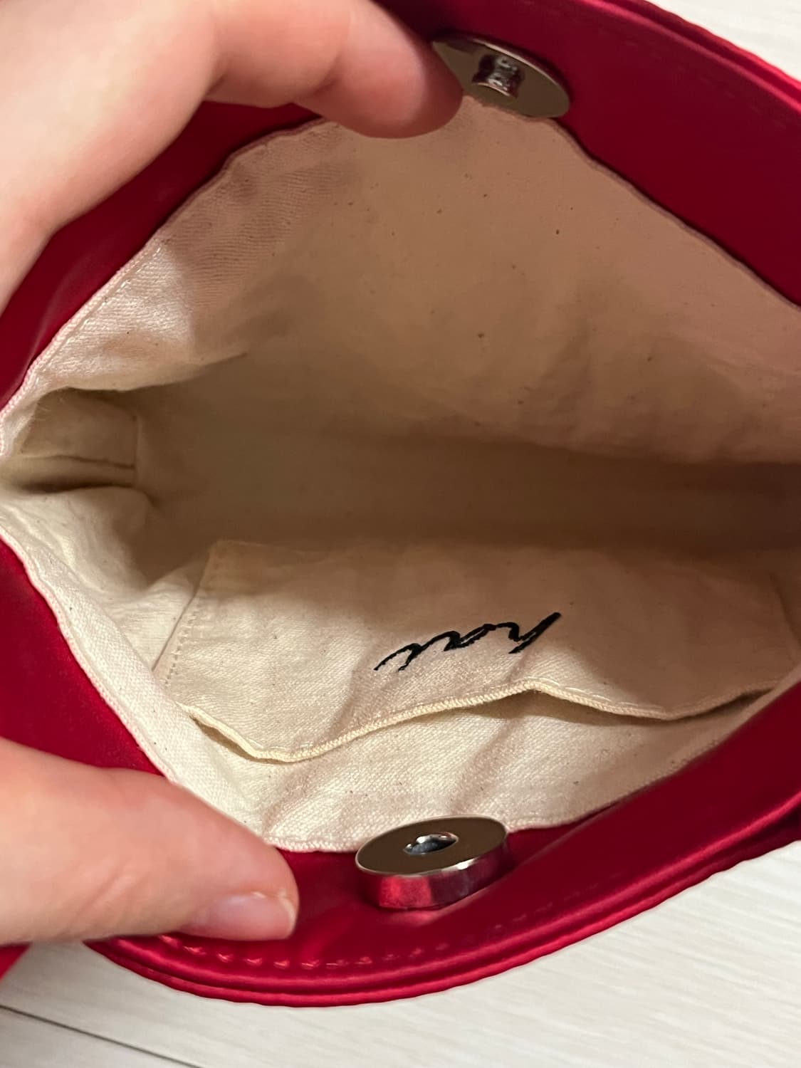 Hai 홈오브하이 리틀 실크백 레드 구버전 상품이미지2