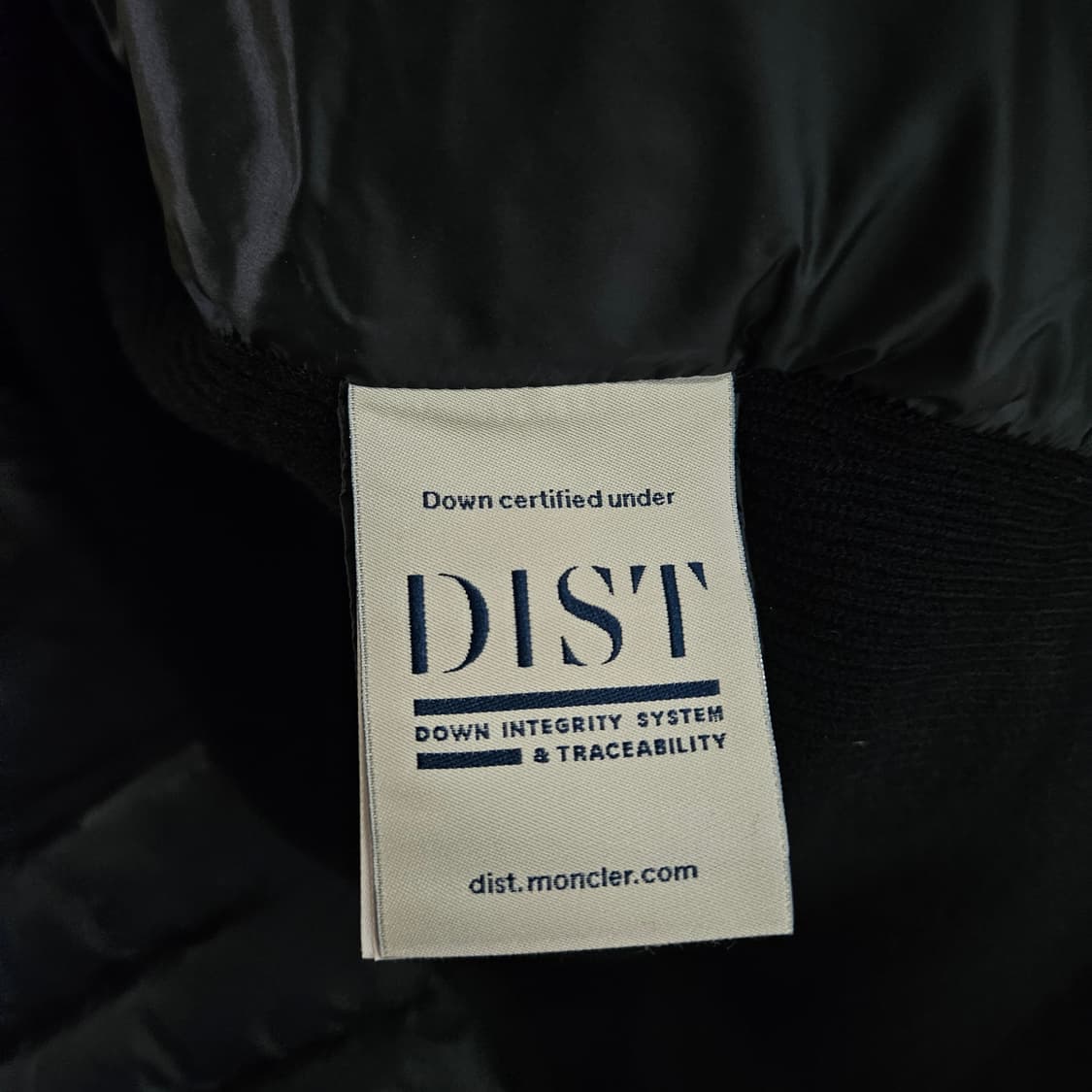 [백화점판 새상품] 몽클레어 니트패딩 가디건 m사이즈 상품이미지4