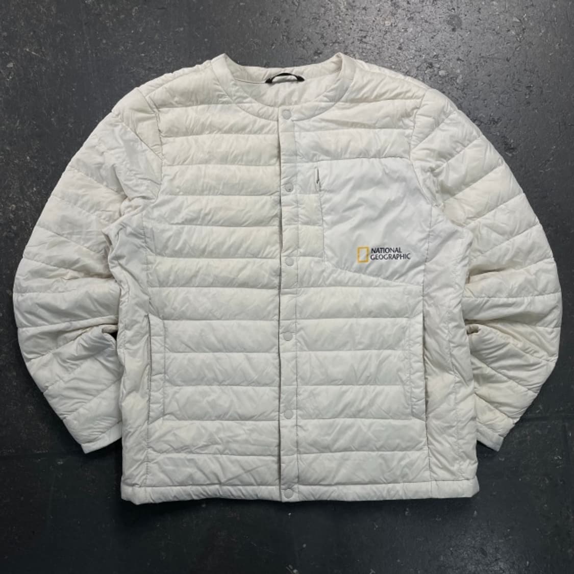100 내셔널지오그래픽 경량패딩  상품이미지1