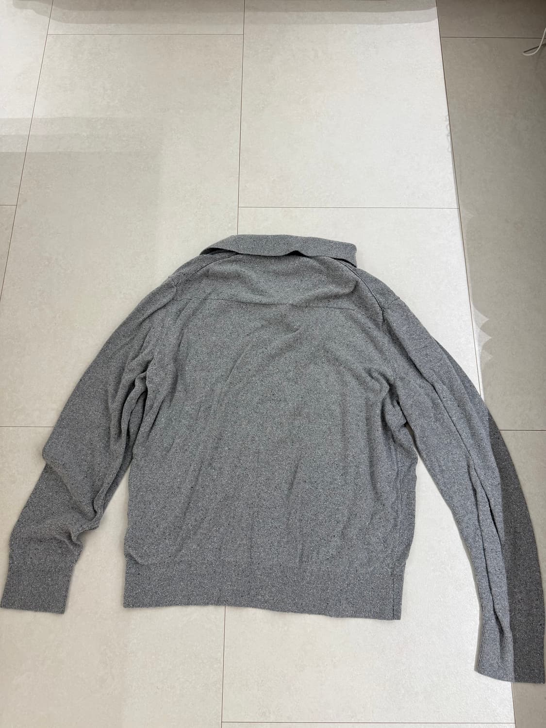 COS 코스 그레이 브이넥 니트 상품이미지3