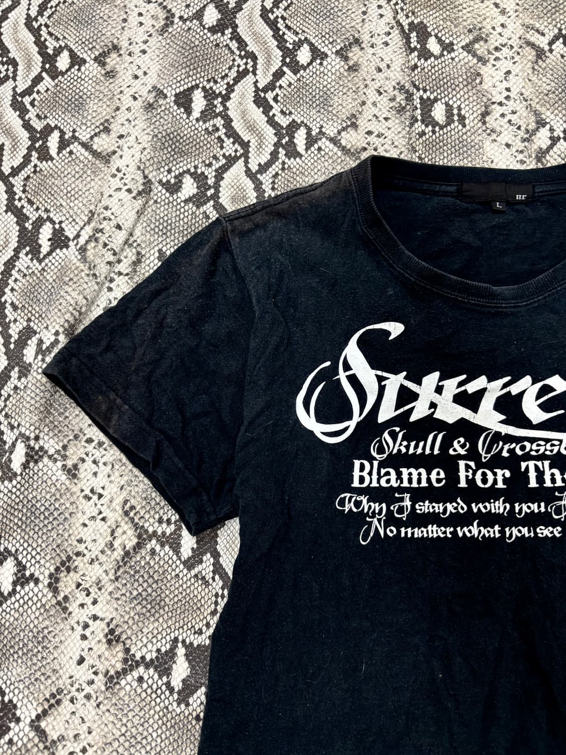 “Vintage” Back Skull Print Tee 상품이미지4