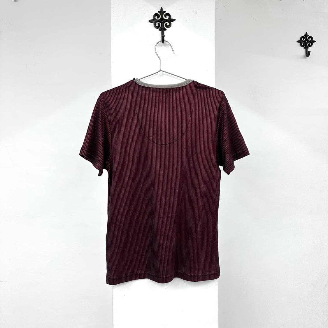 Semantic burgundy zip neck short sleeve 상품이미지4