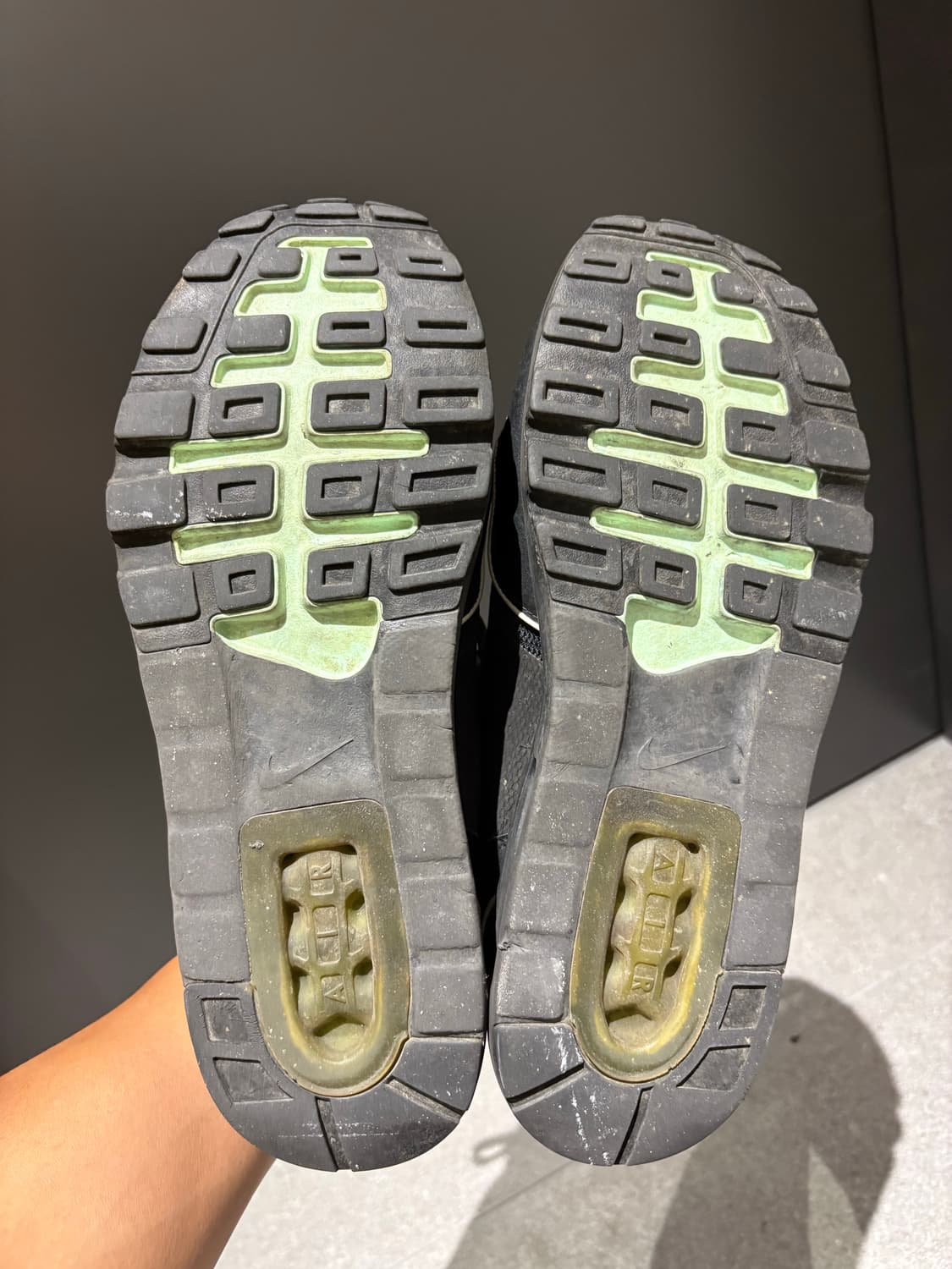 나이키 에어맥스 1 울트라 2.0 에센셜 스니커즈 상품이미지5