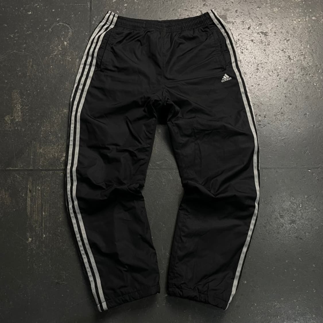 100 아디다스 누빔 나일론 팬츠  상품이미지1