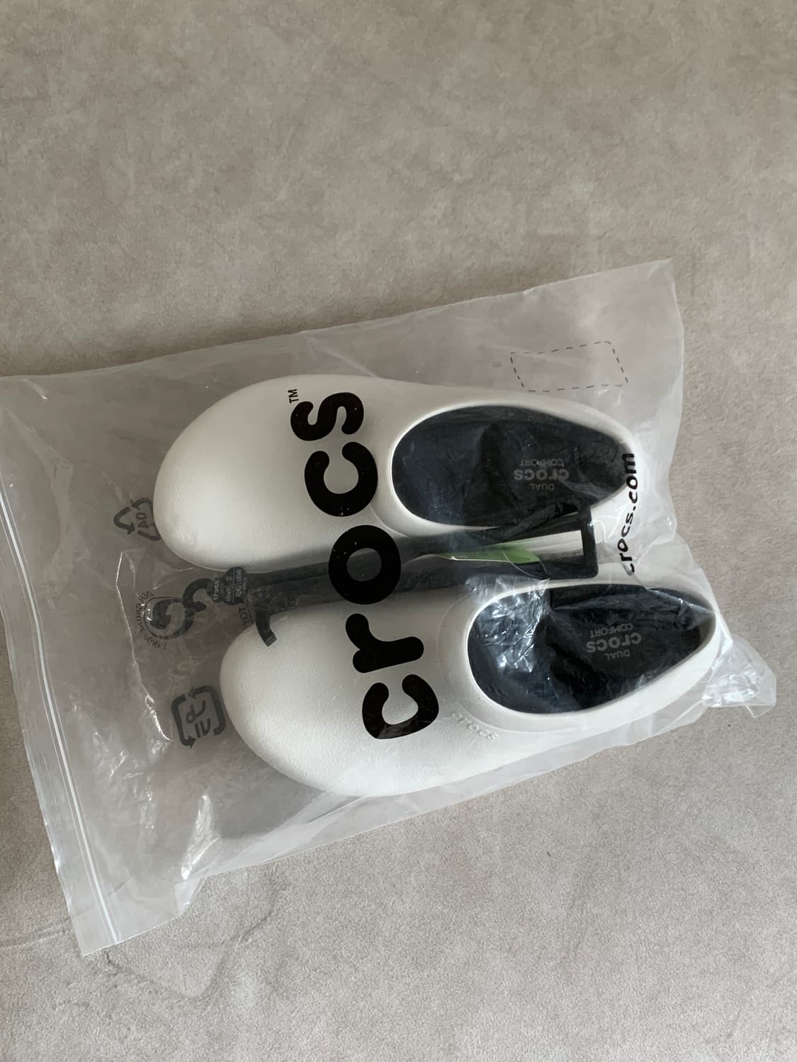 (새상품) 크록스 온 더 클락 워크 슬립온 270 상품이미지8