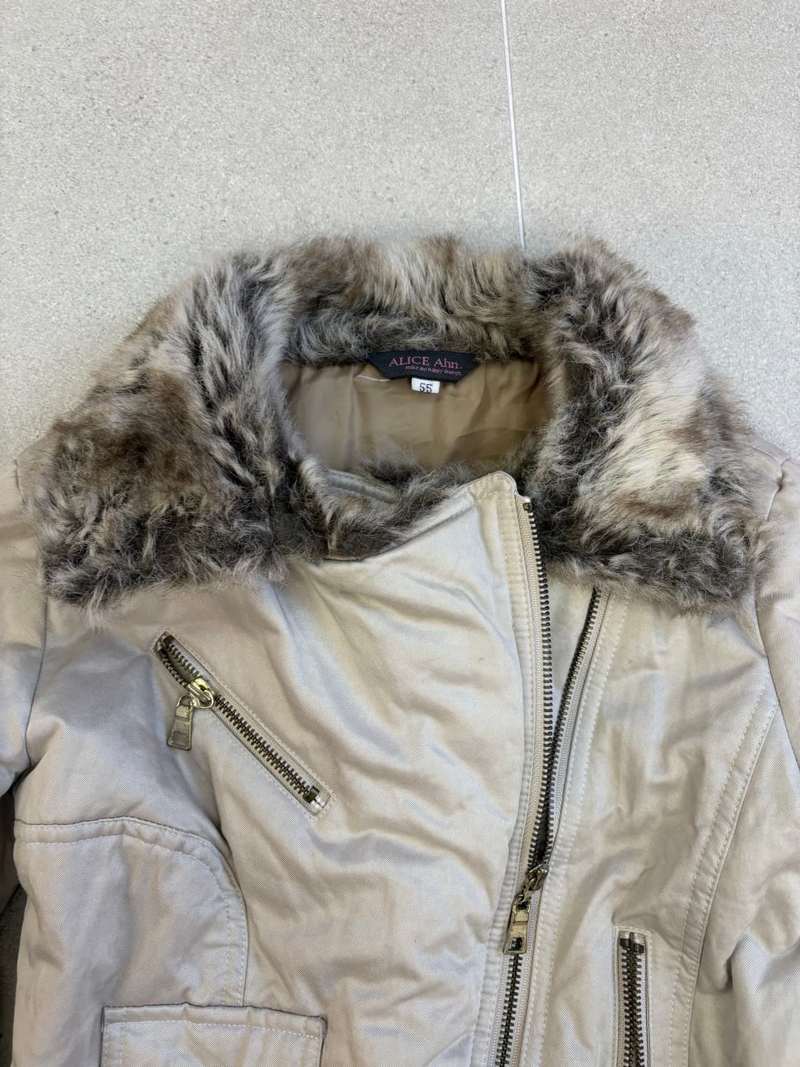 연 베이지 퍼 자켓 상품이미지3