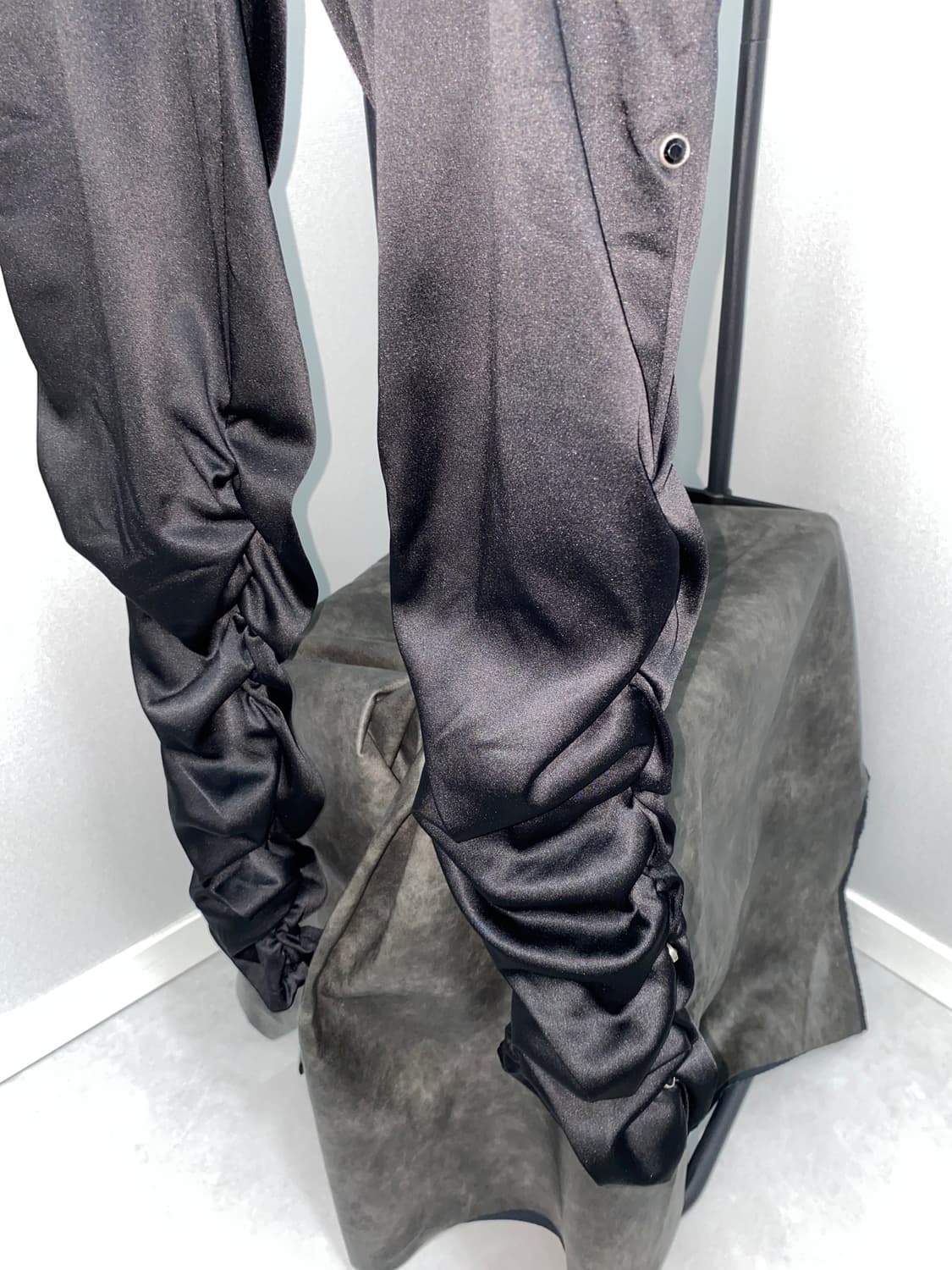 Satin Taping Shirred Pants 상품이미지3