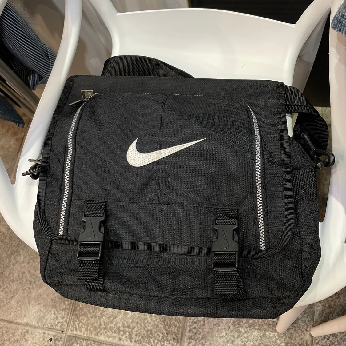 90s NIKE 나이키 빅스우시 엠브로이드 크로스백 상품이미지2