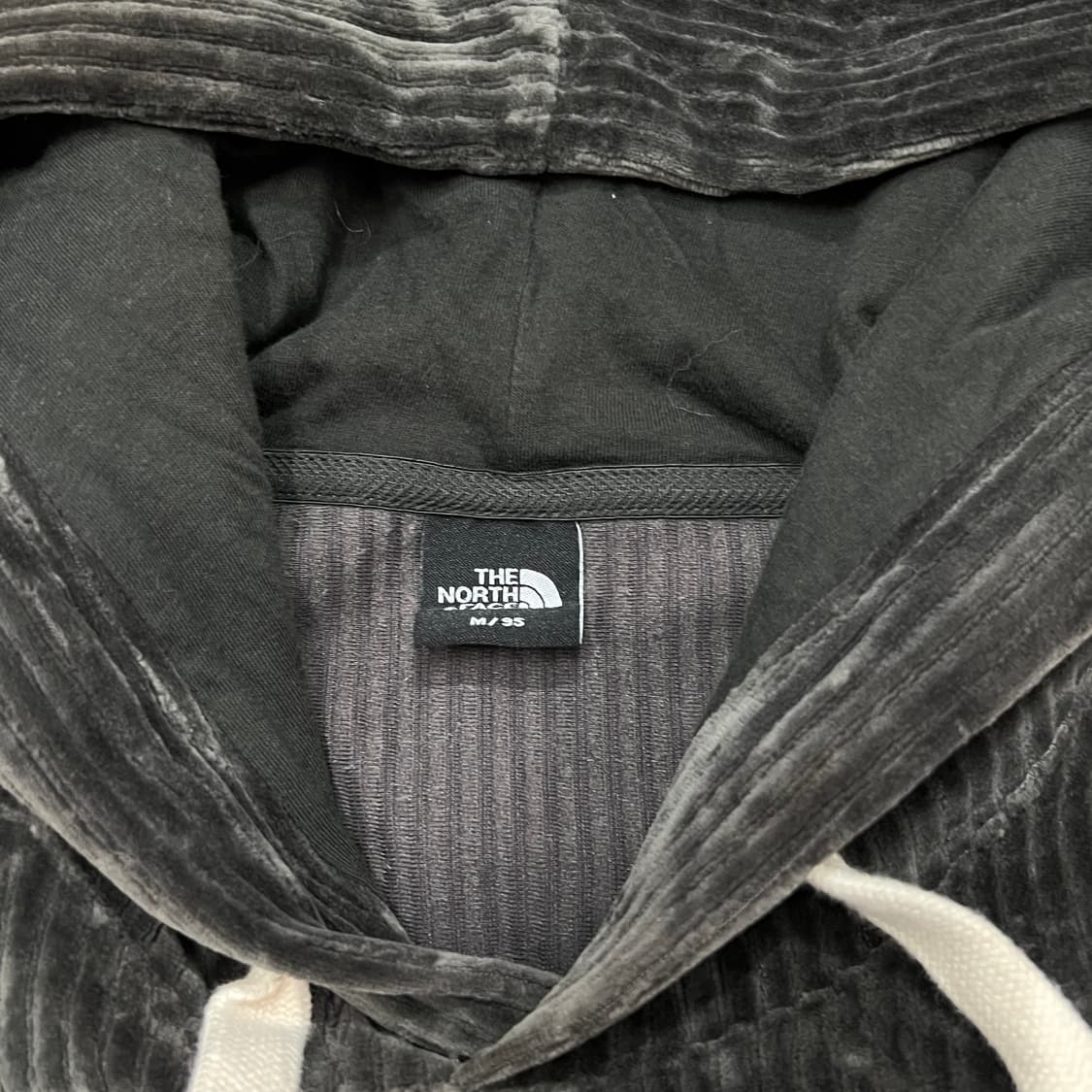 [100] 노스페이스 벨벳 후드티 상품이미지3