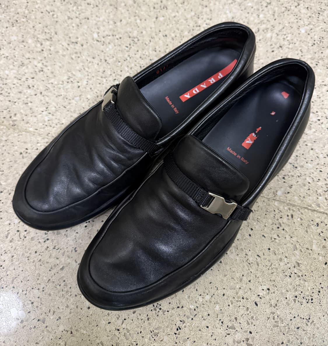 [255] 프라다 스포츠 버클로퍼 상품이미지2