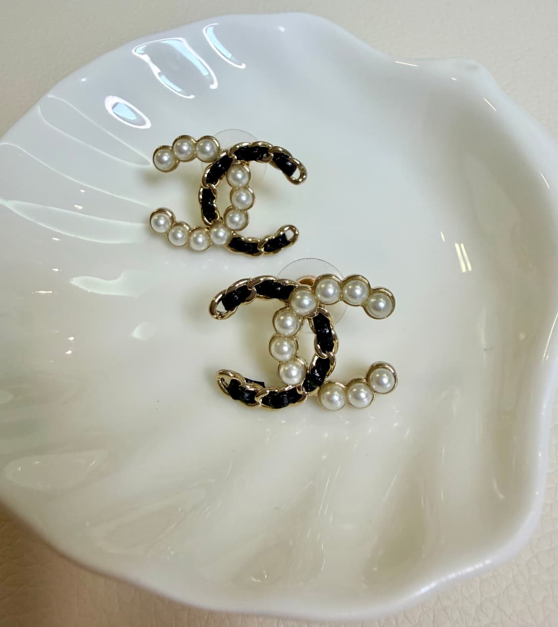 샤넬 가죽체인&진주 CC로고 귀걸이 업사이클링 상품이미지2