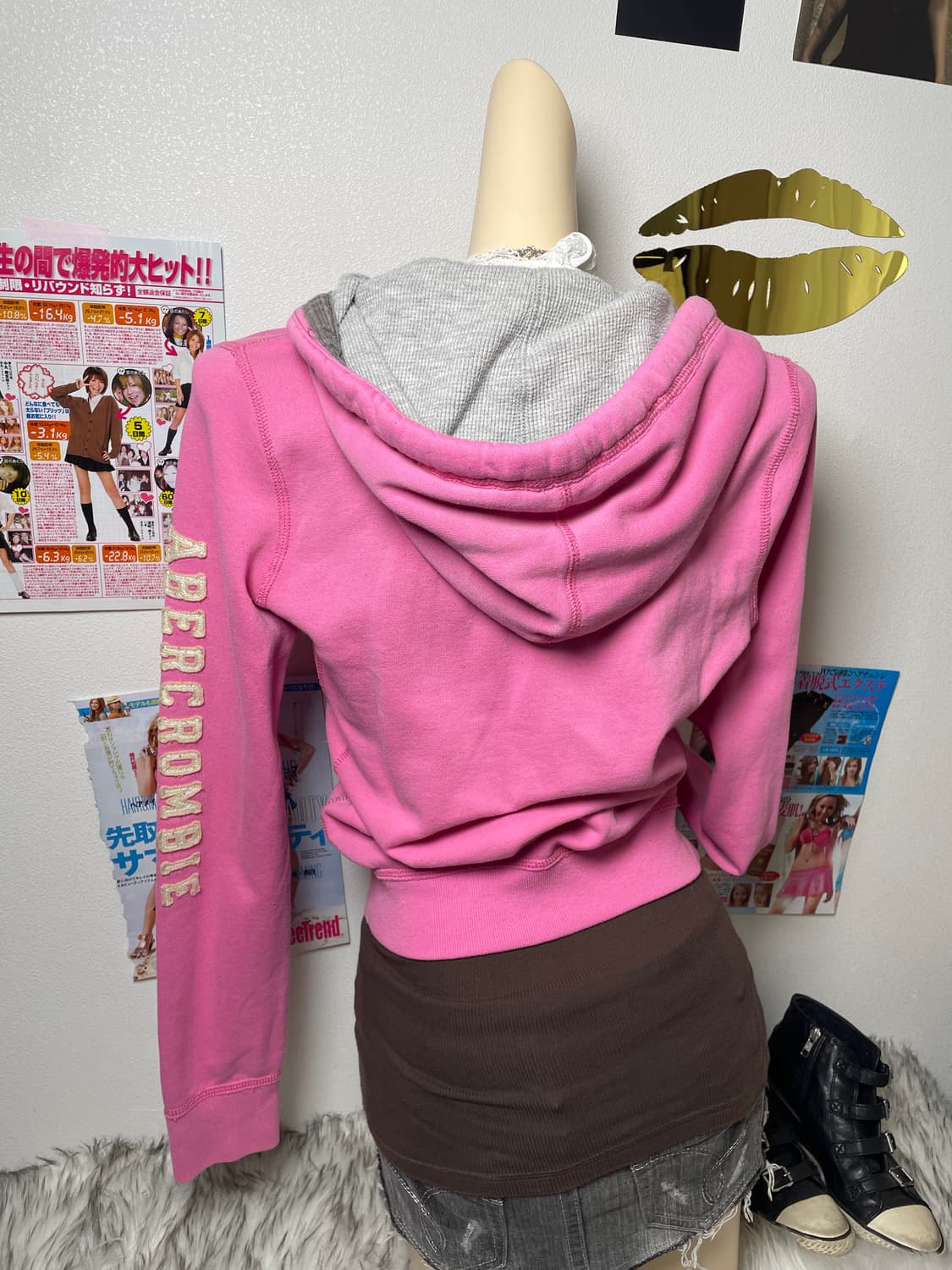 Abecrombie 아베크롬비 핑크 스펠로고 후드집업 상품이미지2