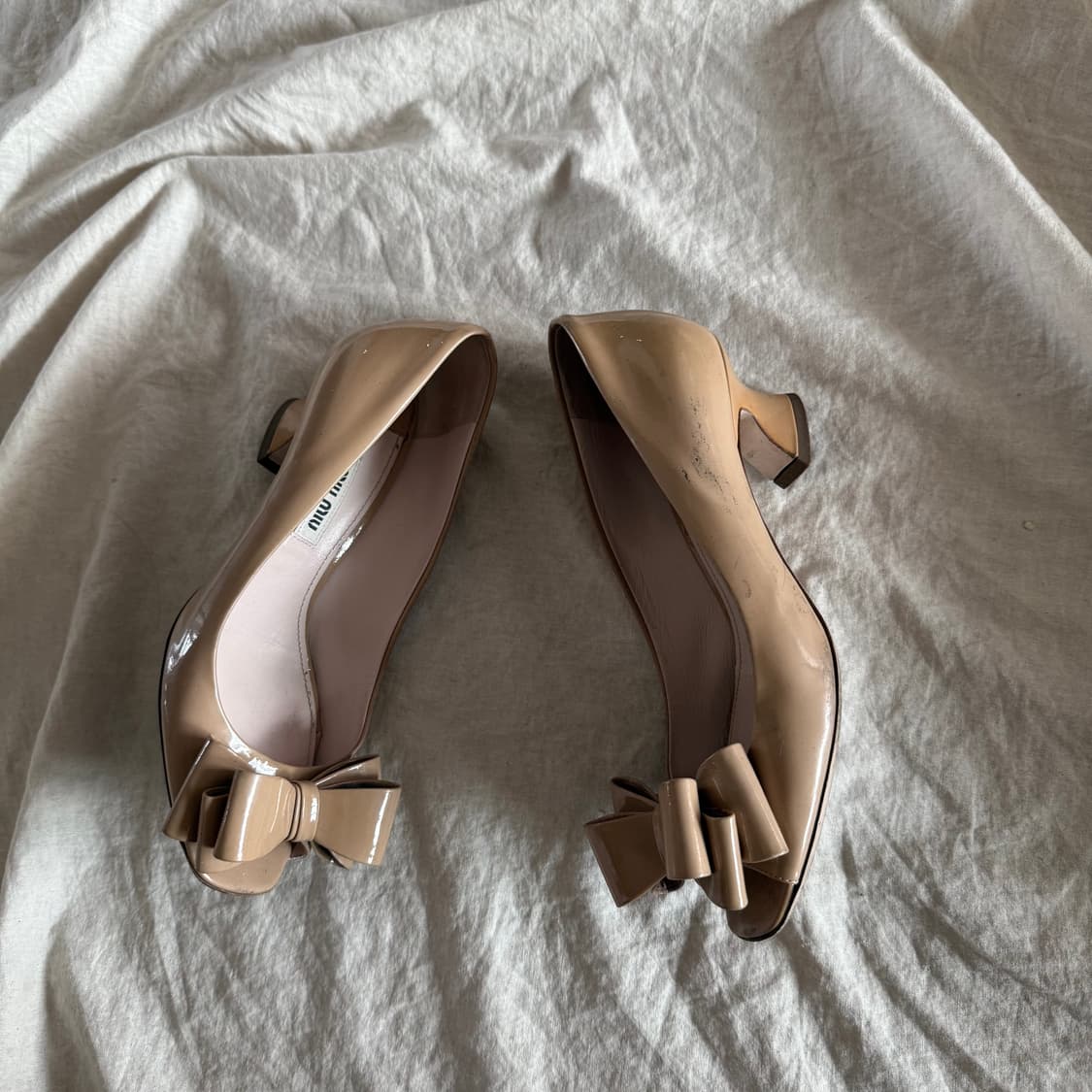 미우미우 리본 슈즈  상품이미지2