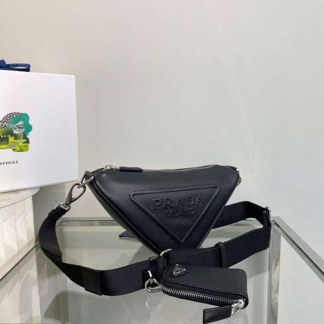 프라다 트라이앵글 레더 숄더백 크로스백 블랙(1BH197） 상품이미지1