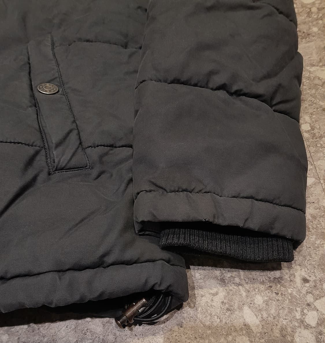 💥데우스 엑스마키나 패딩 자켓 블랙 (L) 상품이미지5