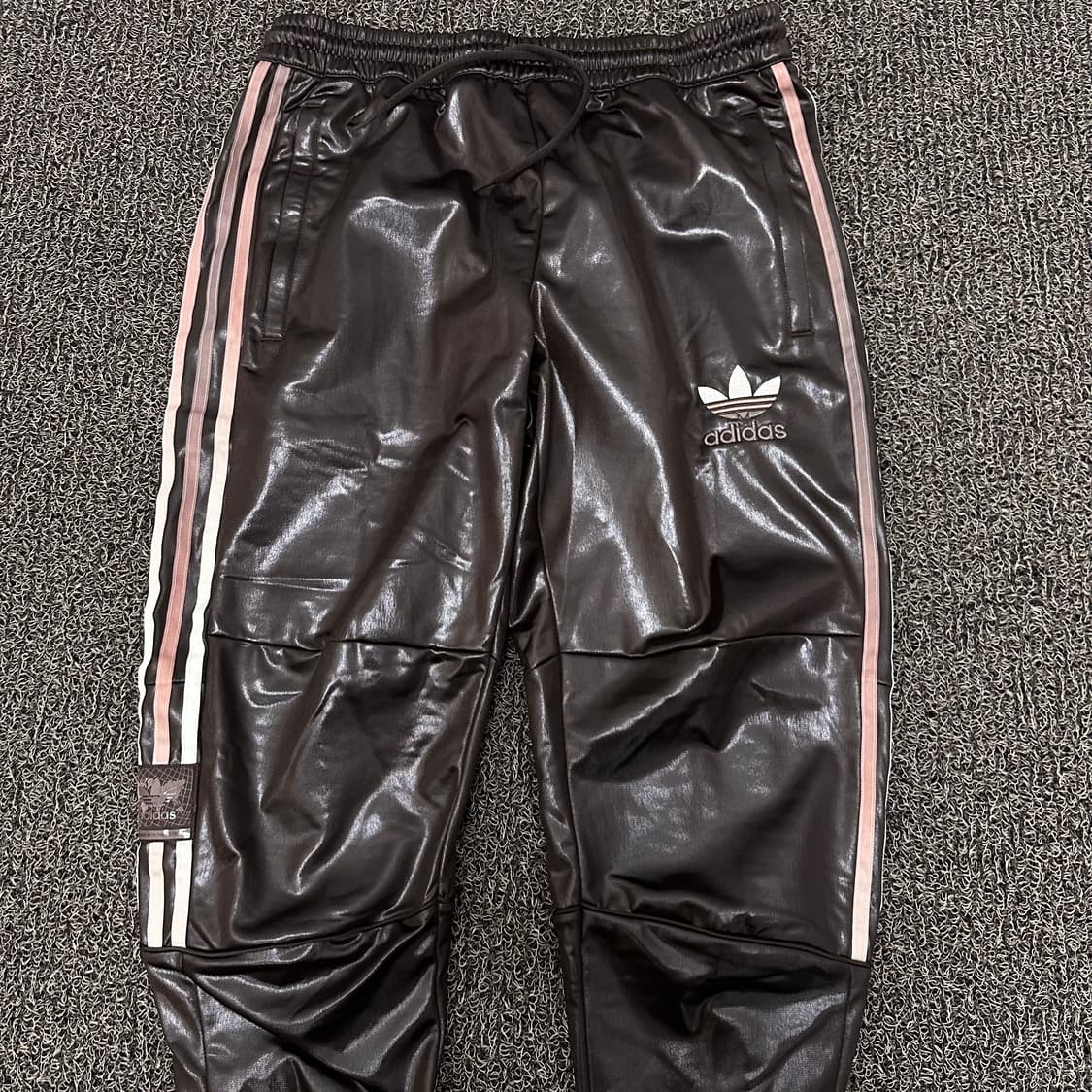 아디다스 칠레 20 코팅 레더 조거팬츠 XL 상품이미지2