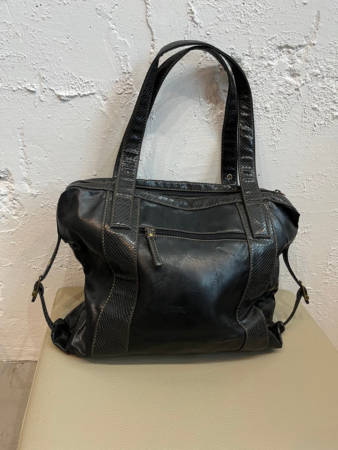 ANNE KLEIN 레더 숄더백  상품이미지4