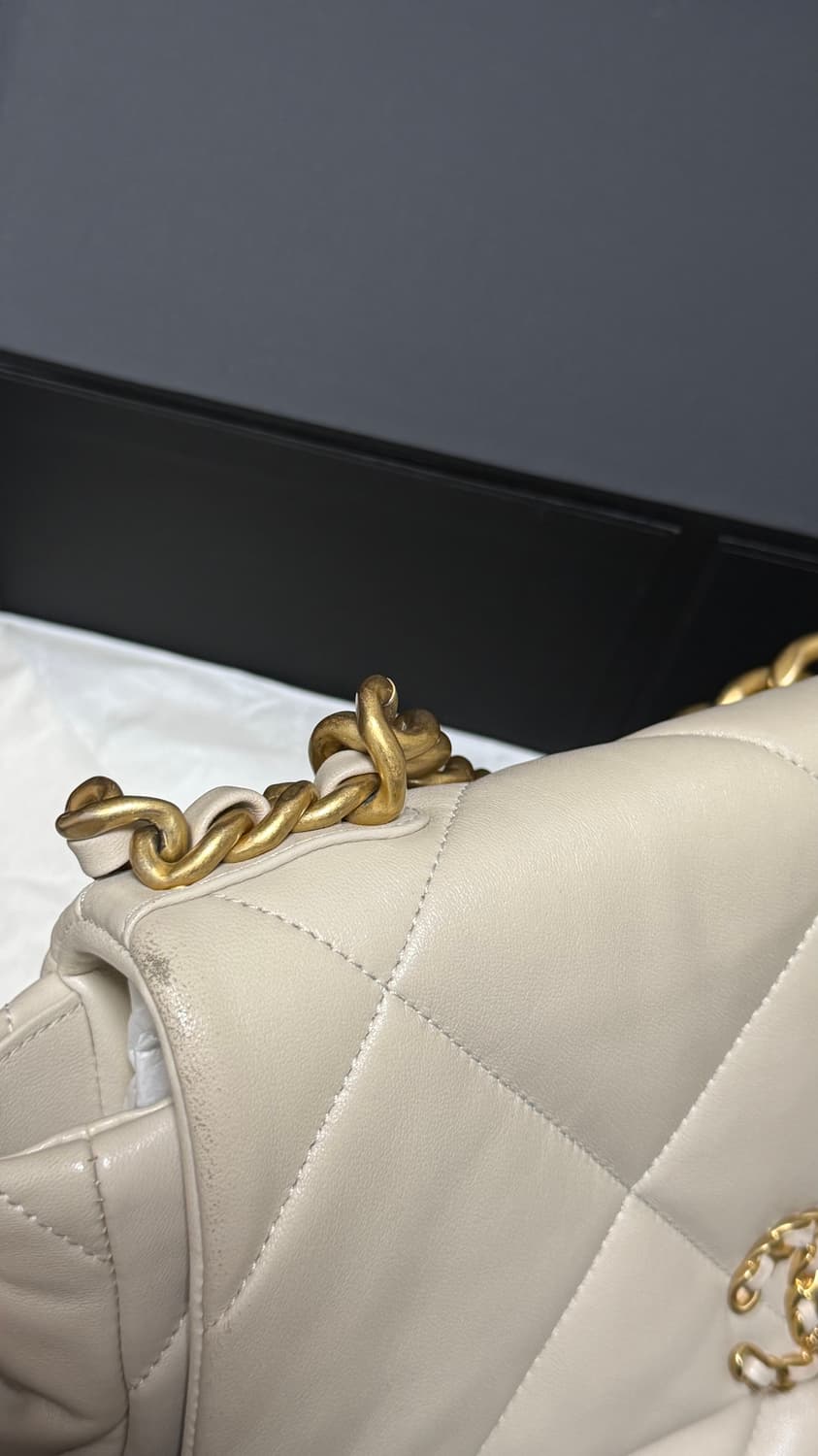 샤넬19 플랩백 상품이미지7