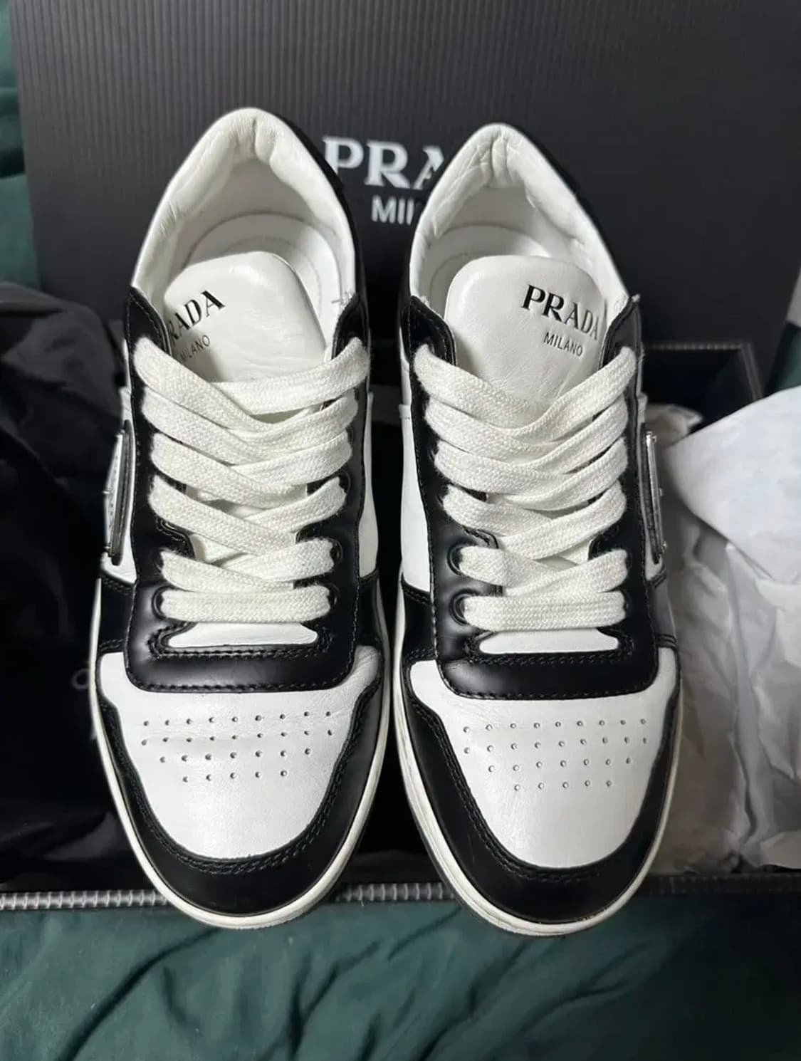 프라다 다운타운 스니커즈 블랙/화이트 240 상품이미지3