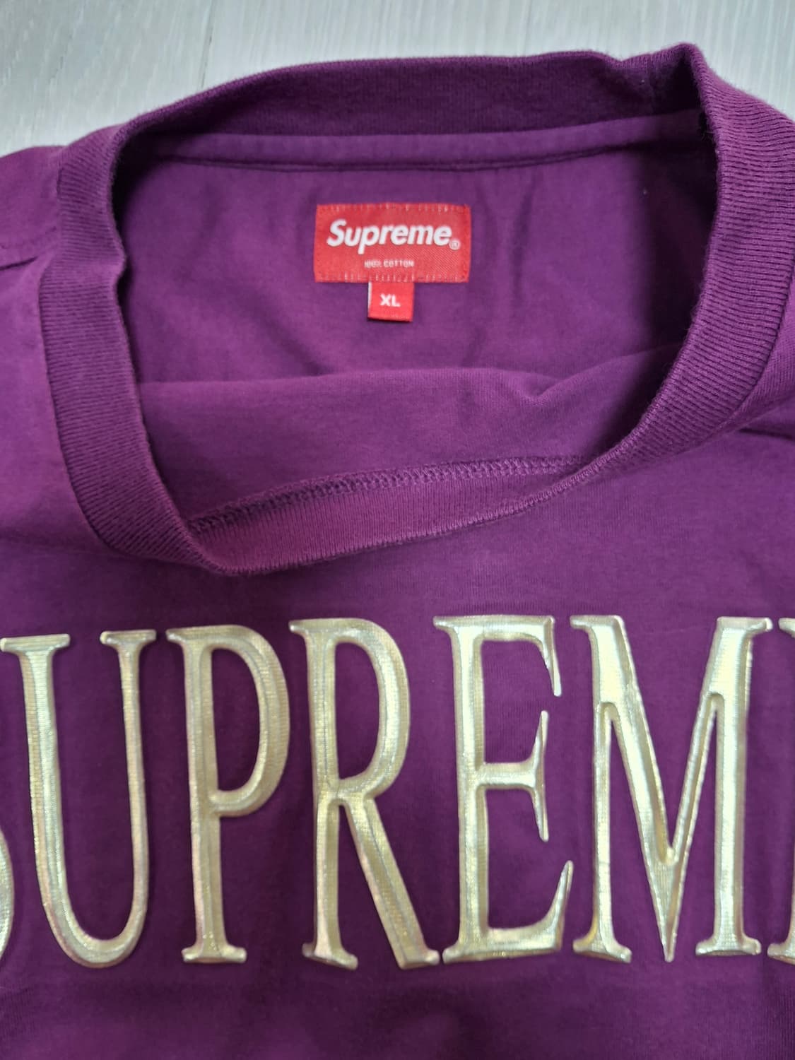 슈프림 골드로고 긴팔티 상품이미지3
