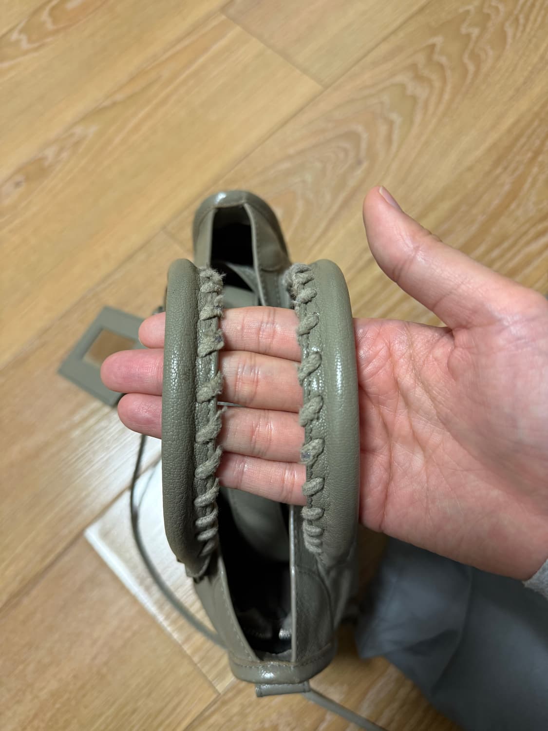 발렌시아가 모터백 시티백 미니 정품 상품이미지2