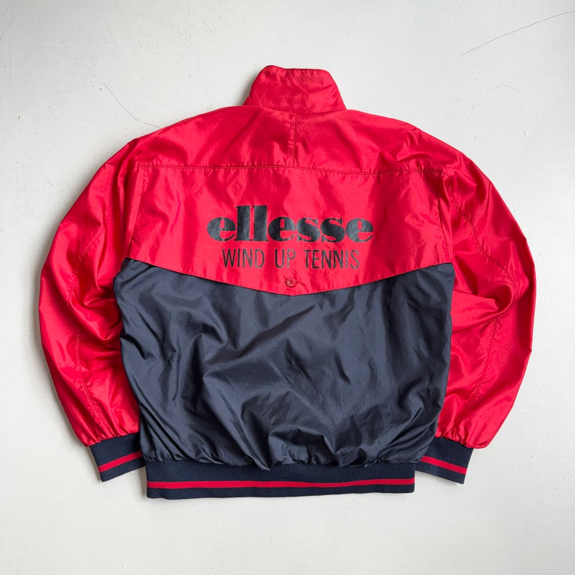 엘레쎄 제팬 빅로고 올드스쿨 바람막이 상품이미지3