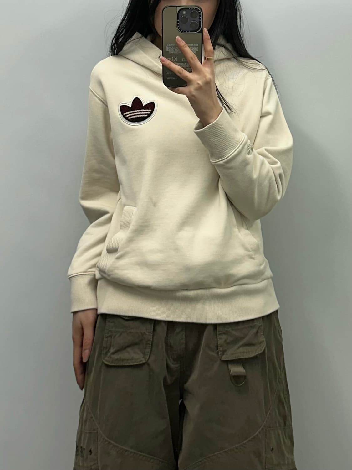 아디다스 빅로고 오트밀 후드티 상품이미지1