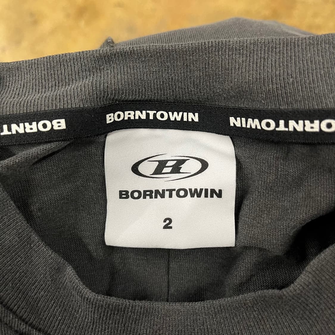 [ 정품/2 ] 본투윈 AUTHENTIC 레터링 반팔티 b14 상품이미지4