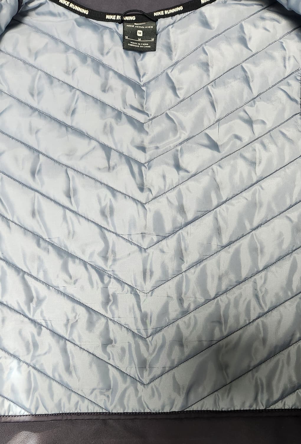 나이키 에어로로프트 조끼 M 상품이미지3