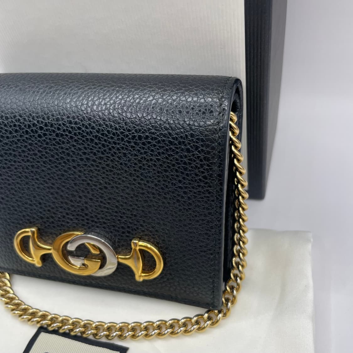 구찌 주미 레더 체인 카드지갑 상품이미지3